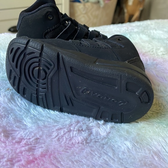 Baby Jordan’s - Picture 3 of 3